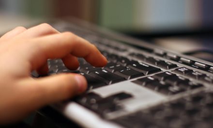 Aumenta el acoso a profesores en Internet