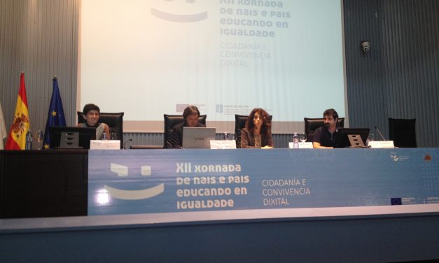 Familias aprenden a compartir la red, crecer y superar la brecha digital en Jornada organizada por la Xunta de Galicia