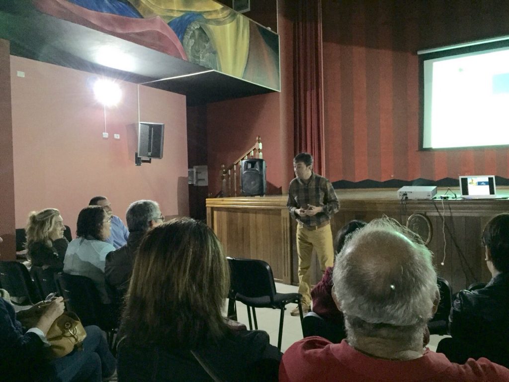 Jorge Flores fundador de PantallasAmigas jornadas Caja Canarias El Hierro