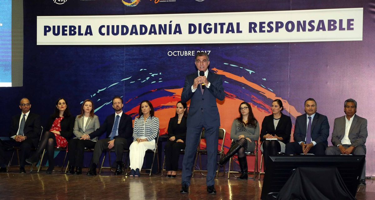 Gobernador Tony Gali inicia programa “Puebla, Ciudadanía Digital Responsable”