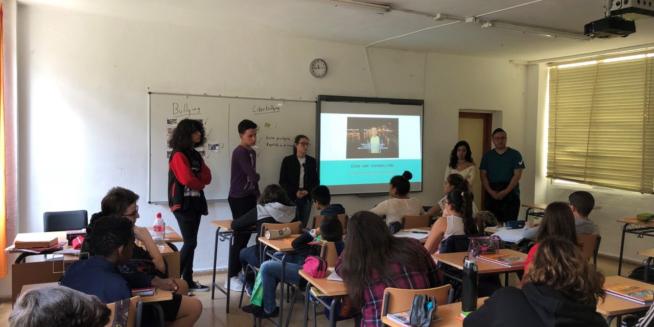 Cibermaganers en el Colegio IES De Tafira–Nelson Mandela, Las Palmas de Gran Canaria