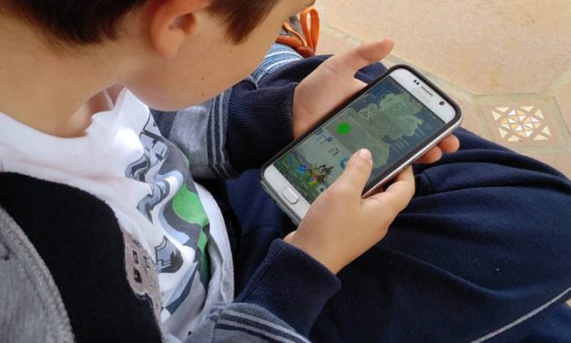 «No parece razonable o no se justifica que un menor tenga móvil antes de los 12 años» – La Razón