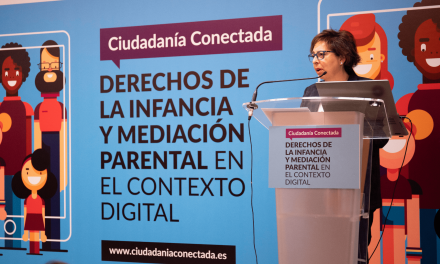 Carmen Gayo aborda los problemas de la brecha digital y la pobreza infantil durante la Jornada Ciudadanía Conectada