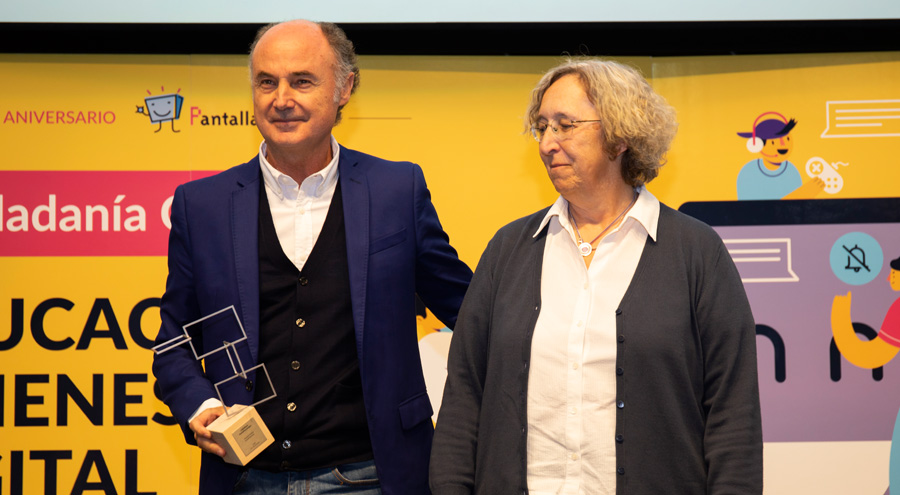 José Antonio Luengo, premio Trayectoria Profesional en la I Edición de los Premios PantallasAmigas