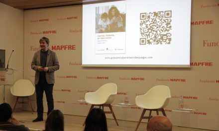 Jorge Flores, Director de PantallasAmigas, presentación de la Guía de Control Parental de Videojuegos