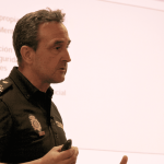 La Policía Nacional defiende una educación digital crítica y acompañada ante el auge de la IA, V Jornadas Salud Digital