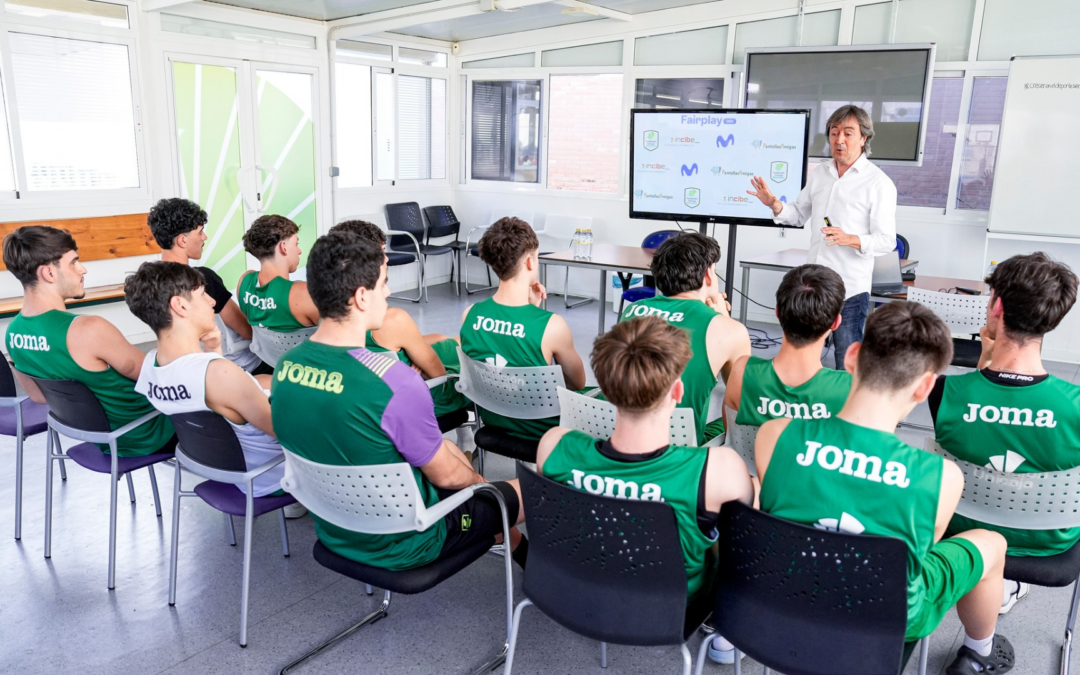 Jóvenes deportistas de la cantera de Unicaja Baloncesto apuestan por el uso responsable de la tecnología en una nueva edición de ‘Fairplay Talks’, impulsada por Movistar